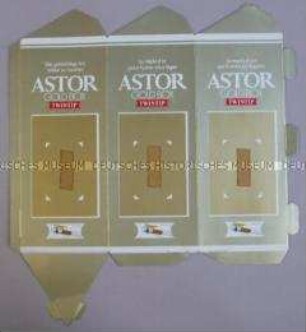 Werbeaufsteller für "Astor"-Zigaretten