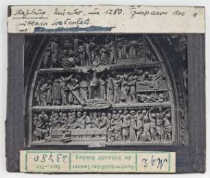 Straßburg, Münster: Mittleres Westportal, Tympanon, Leidensgeschichte, Kreuzigung