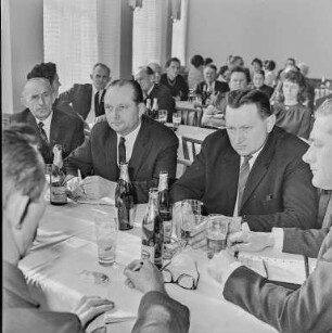 Veranstaltung S-Haus-Saal : Bautzen. Veranstaltung im Haus der Sorben, Postplatz 2. Blick in den Saal mit Teilnehmern