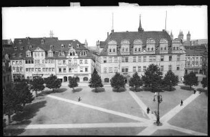 Naumburg. Markt mit Rathaus