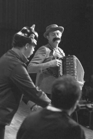 Karlsruher Carnevals Club KCC. Fremdensitzung in der Badnerlandhalle