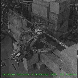 Strahlengang mit unbekanntem Versuchsaufbau in den Zyklotron (Zykl)- Laboratorien