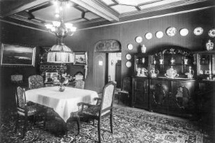 Kraśnik Dolny (Nieder-Schönfeld). Schloss (2. H. 17. Jh., 19. Jh.). Speisezimmer