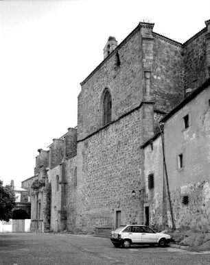 Convento de San Vicente Ferrer & Convento de Santo Domingo