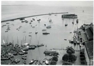 Bahia, Hafen mit Fort São Marcelo