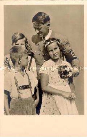 Adolf Hitler als Kinderfreund