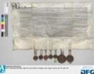 Die königlichen Räte Hanns Jacob von Lanndaw, Landvogt zu Nellenburg, und Dr. Johann Vayt, dann Christoff Freiherr zu Schwartzennberg und Hohenlanndsperg, bayerischer Landhofmeister, Hanns von Leonrodt, Pfleger zu Arberg, und Wilhelm von Newhawsen, Landkomtur der Deutschordensballei Franken und Komtur zu Ellingen, namens des römischen Königs und der in der neuen kaiserlichen Einigung verbundenen Fürsten, vertragen die Irrungen zwischen Markgraf Georg von Brandenburg und der Stadt Nürnberg wegen der fraißlichen Gerichtsbarkeit um Nürnberg, insbesondere zu Wörth, Gostenhof, Katzwang, Bruck, Kornburg und Reichelsdorf, dann wegen des Geleites, insbesondere zu Fürth und des Wildbanns in einigen Hölzern bei Reicheneck und Schönberg.