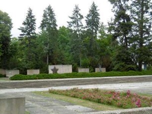 Hoyerswerda: Ehrenhain/Gedenkstätte am Dietrich-Bonhoeffer-Platz