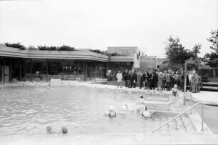 Zurzach, Schweiz: Freiburger Stadtrat besichtigt Thermalbad