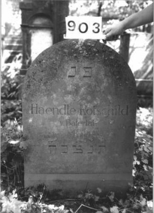 Grabstein 903