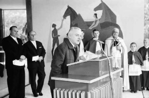 Oberrotweil: Ansprache: Prof. Clark (Amerikahaus Freiburg)