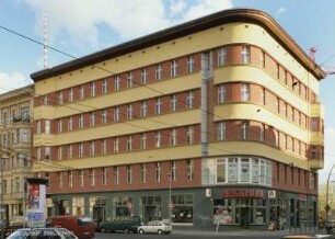 Wohn- und Geschäftshaus; Berlin, Mitte