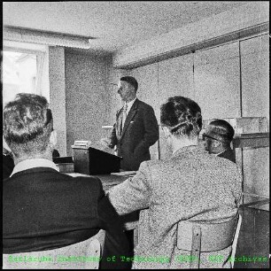 Vortrag von Dr. Rudolf Greifeld (administrativer Geschäftsführer der Kernreaktorbau- und Betriebsgesellschaft (KBB))