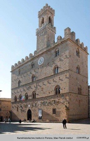 Piazza dei Priori, Volterra