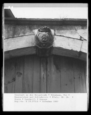 Hauszeichen Schlussstein