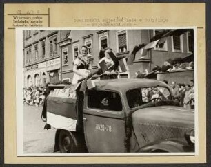 Heimatfest 1954 in Bautzen - Festumzug : Domizniski swjedźeń 1954 w Budyšinje - swjedźenski ćah