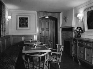 Eis- und Kuchenstube Wirthensohn : Eis- und Kuchenstube Wirthensohn. Gastraum
