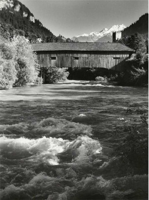 Flußlandschaft in Graubünden