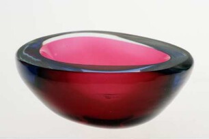 Blau-violetter Ascher