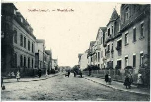 Senftenberg. Weststraße
