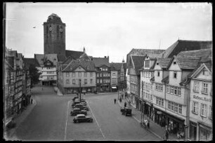 Bad Hersfeld. Marktplatz mit Turm der Stadtkirche