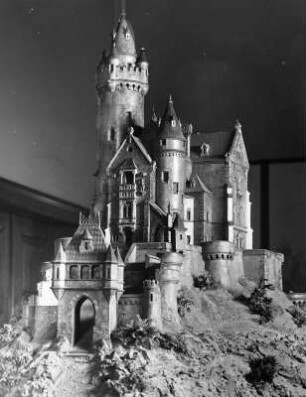 Modell von Schloss Falkenstein : Modell von Schloss Falkenstein in Pfronten (1884; M. Schultze)
