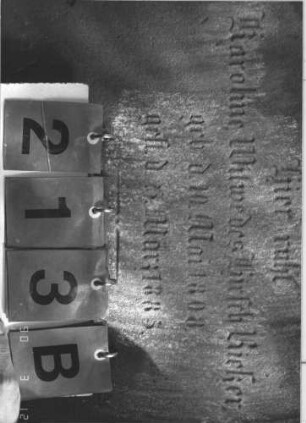 Grabstein 213 (Index: 99785999) Zustand: Inschrift größtenteils abgeblättert Maße HxBxT: 172x67x24 cm: Grabstein 213B