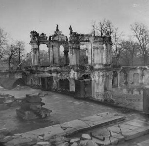 Dresden. Zwinger, zerstörter Wallpavillon