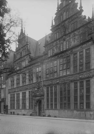 Gewerbehaus & Ehemaliges "Kost- und Hochzeitshaus" der Wandschneidergilde