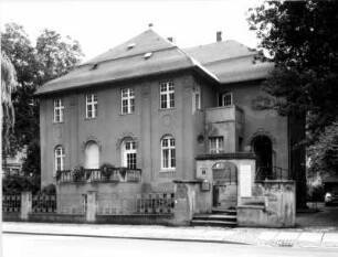 Pirna, Maxim-Gorki-Straße 3. Villa (Bezeichnung 1912). Straßenansicht