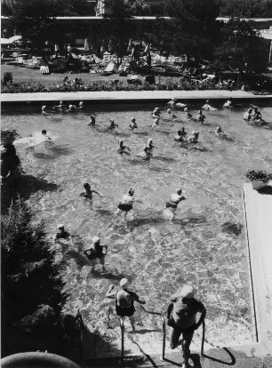 Das moderne Thermalschwimmbad, Brigerbad