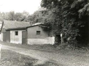 Königsbrück-Gräfenhain, Keulenbergstraße 1. Wohnstallhaus (M. 19. Jh.) mit Scheunenteil