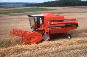 Fotografie: Erntetechnik, Mähdrusch, Mähdrescher selbstfahrend