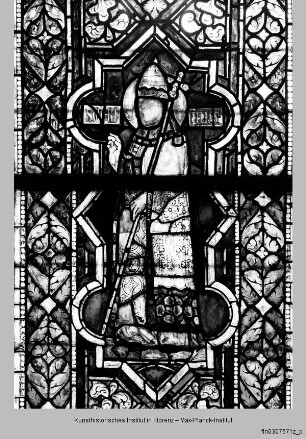 Fenster B-XIII-XV : Fenster XIV (Mitte) : Der heilige Papst Martin I. segnet den Stifter Kardinal Gentile da Montefiore