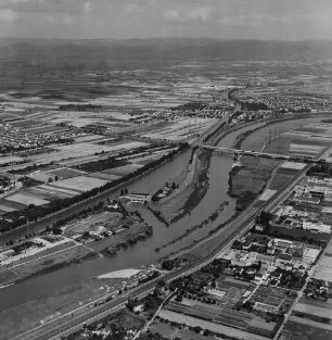 Archivfotografie "mannheim_luftaufnahmen_neckar_2287m"