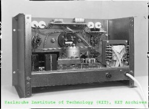 Geöffnetes Mikrocoulometer im Laboratorium für Elektronik und Messtechnik (LEM)