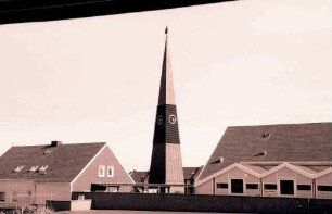 Helgoland: Neue Häuser mit Kirchturm