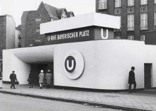 U-Bahnhof Bayerischer Platz, Eingangsgebäude. Berlin-Schöneberg