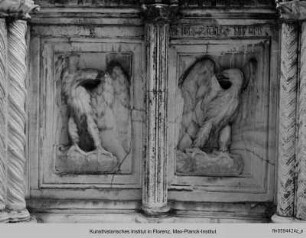 Fontana Maggiore : Unteres Becken mit Darstellungen aus dem Alten Testament, der Artes mechanicae, der Sieben Freien Künste und Monatsdarstellungen : Darstellung zweier Adler