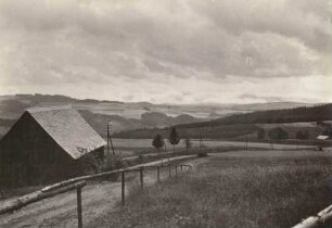 Oberfranken. Hochfläche des Frankenwaldes bei Premeusel