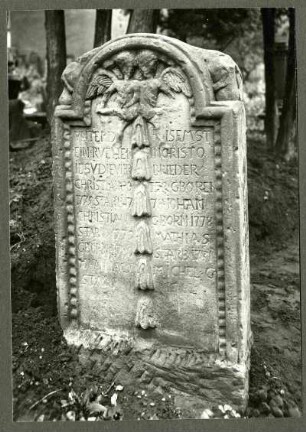 Friedhof. Grabstein von vier Brüdern (Kinder), 1783