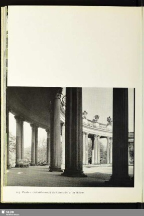 Potsdam · Schloß Sanssouci, die Kolonnaden an der Hofseite