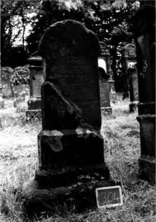 Grabstein 304 [Nir S. 187 Nr. 17.07]