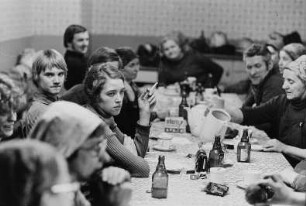 Pause im VEB Braunkohlewerk Cottbus, Brikettfabrik Brieske