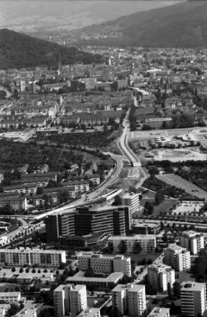 Freiburg: Stadtbahnbrücke, Überführung Berliner Allee