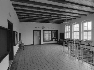 Hainewalde Bahnhof Schalterhalle