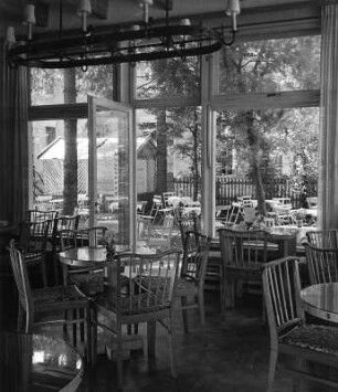 Restaurant mit Biergarten, wahrscheinlich in Sonthofen
