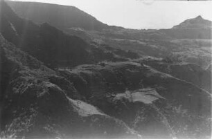Abfall des Simien Gebirges : Blick von der Bergstraße auf den Abfall des Simien Gebirges bei Debark.