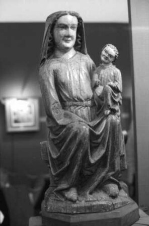 Basel (Schweiz): Madonna mit Kind, frühes 14. Jahrhundert