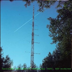 Meteorologischer Messmast der Hauptabteilung Sicherheit/Umweltmeteorologie (HS/M)